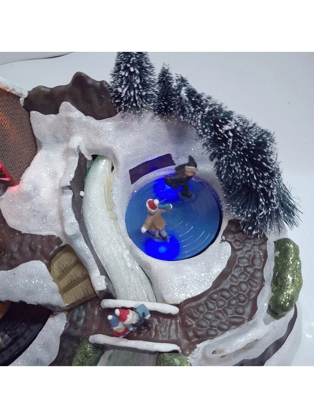 Avon Holiday Winter Wonderland centerpiece lighted Fiber Optic Christmas village